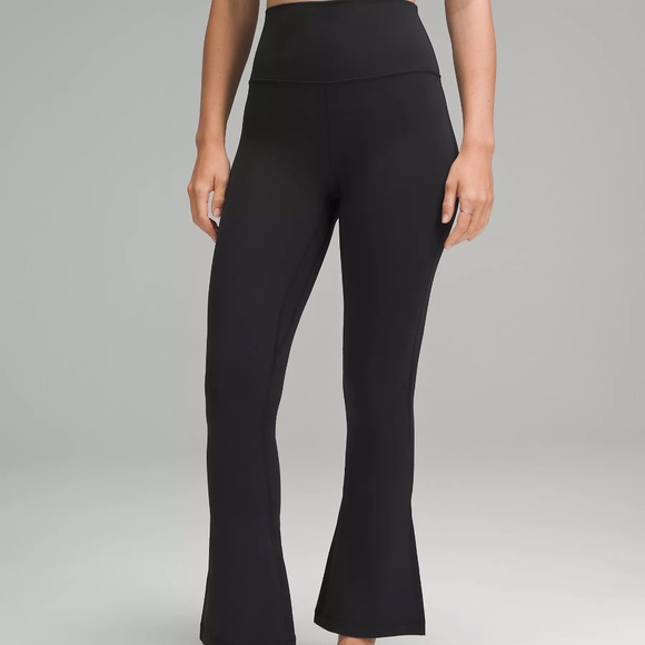 NWT Lululemon Align High-Rise Mini-Flare Pant Short Black - Picture 1 of 6